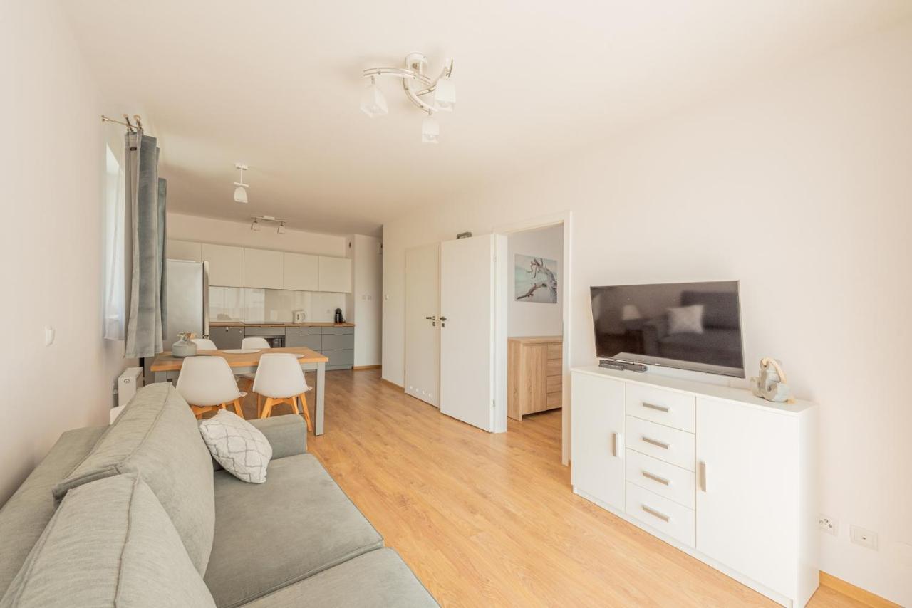 Harbor 9 Apartment Kolobrzeg Exterior photo